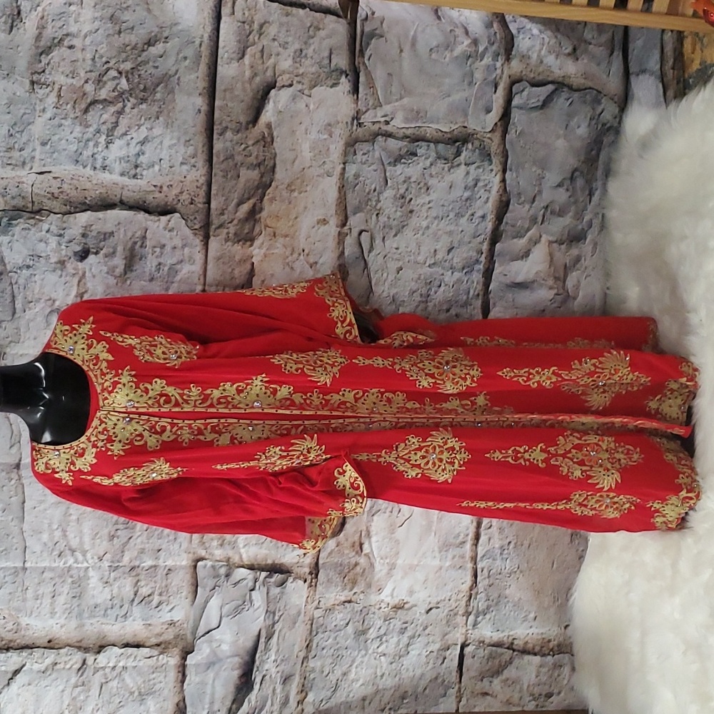 Elegant 2 Pieces Red and Gold Embroidered Abaya Set.Large
